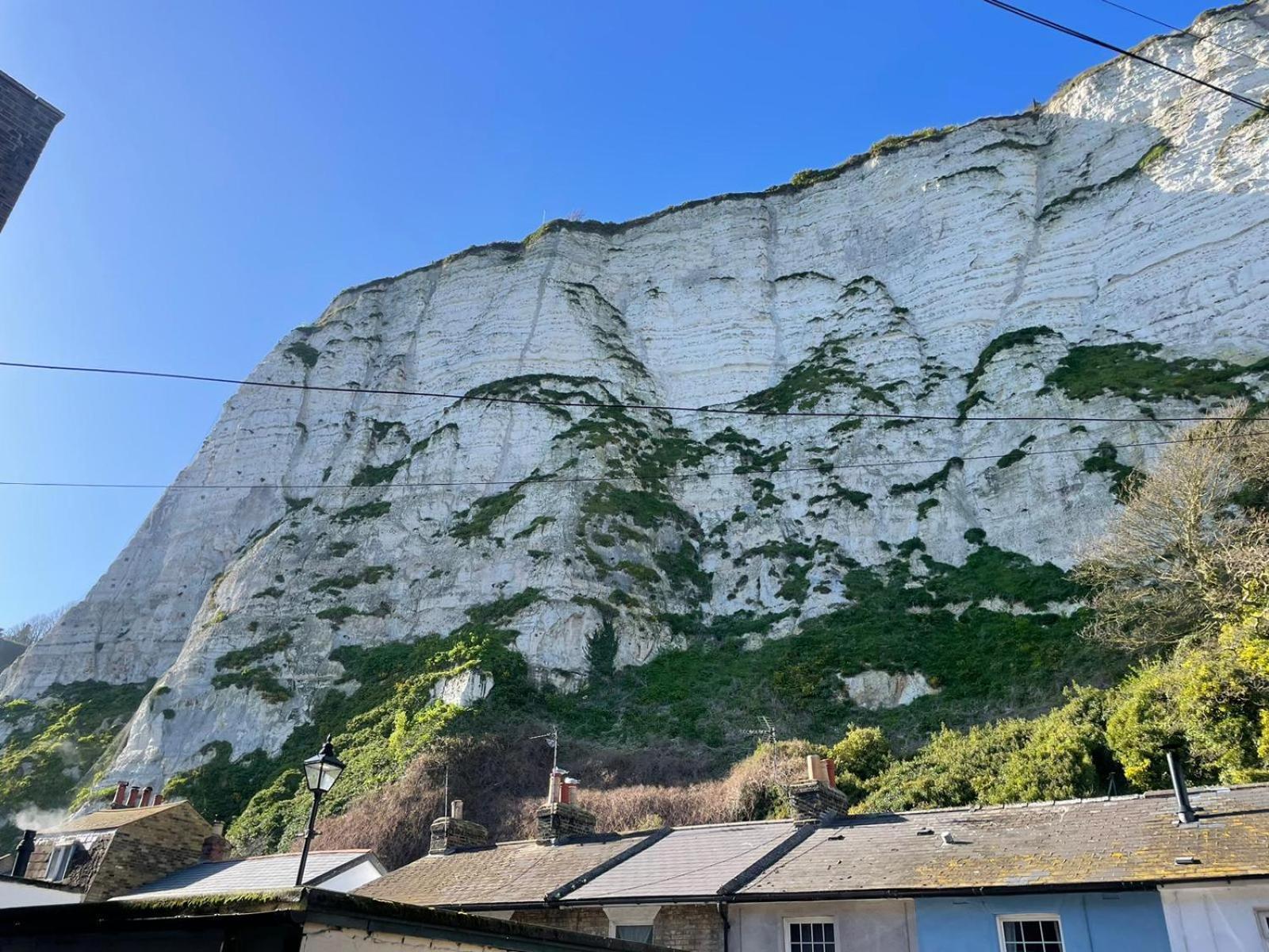 Studio Next To Port, Cliffs, With Parking ドーバー エクステリア 写真